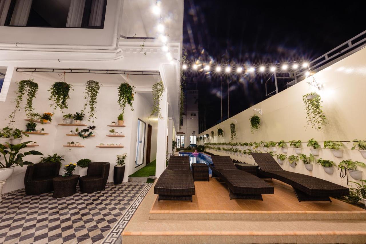 Avon Hotel Huế Kültér fotó
