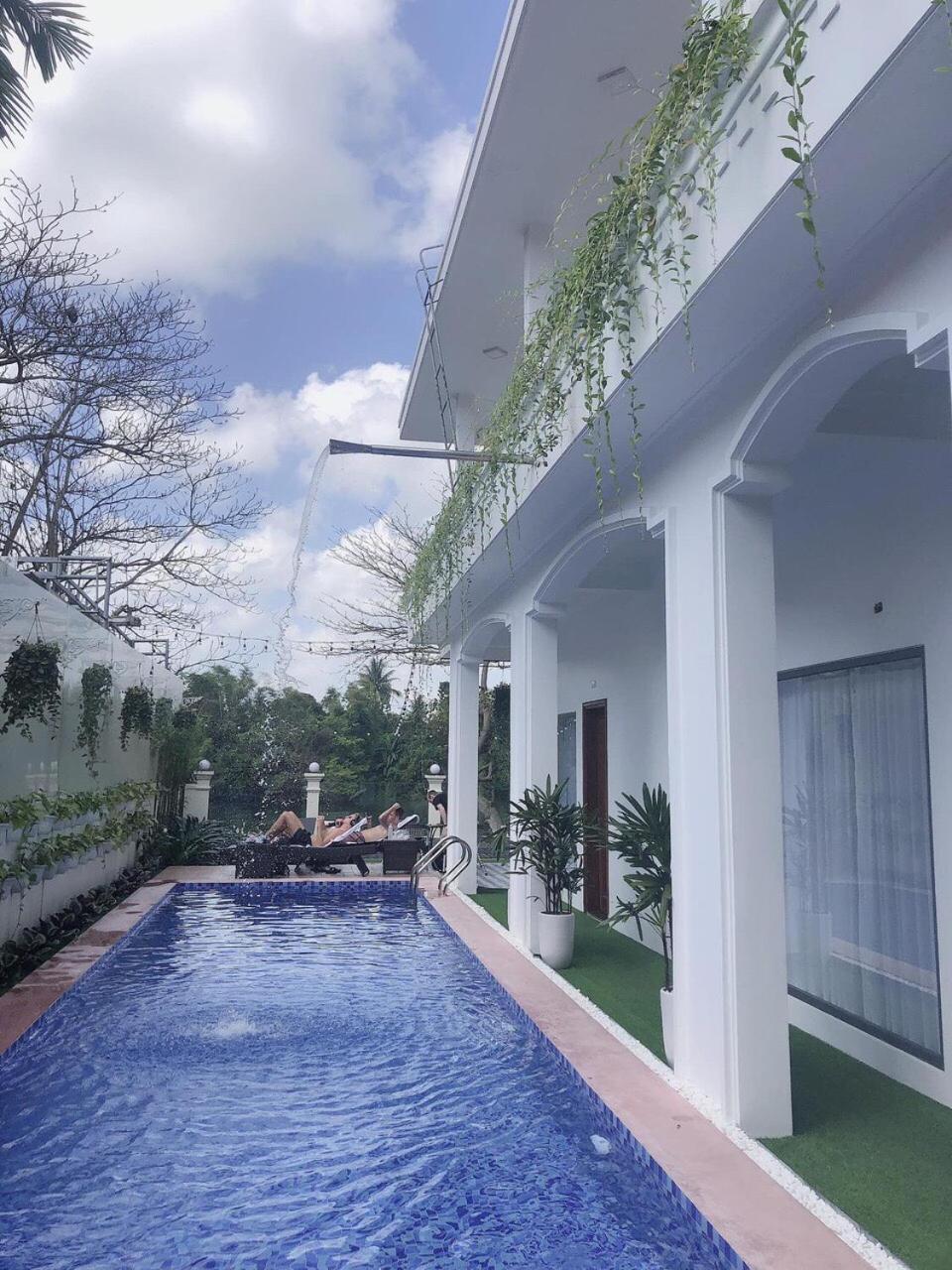 Avon Hotel Huế Kültér fotó